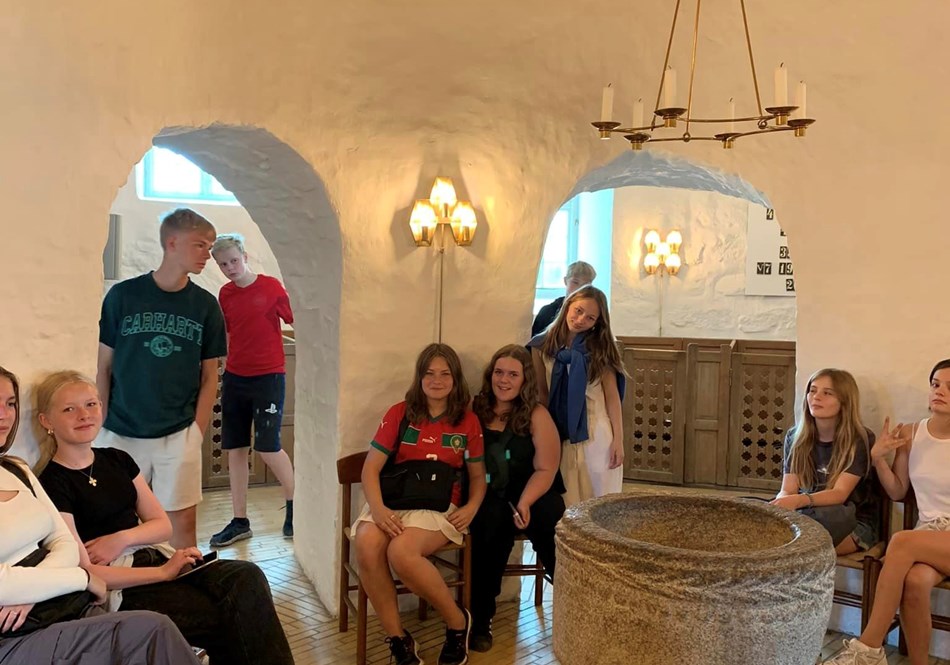 Bornholm-Ausflug Rundkirche.jpg