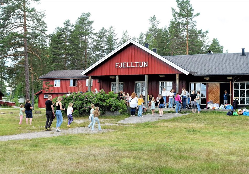 reise-werk-gruppenhaus-norwegen-fjelltun (3) (Copy).jpg