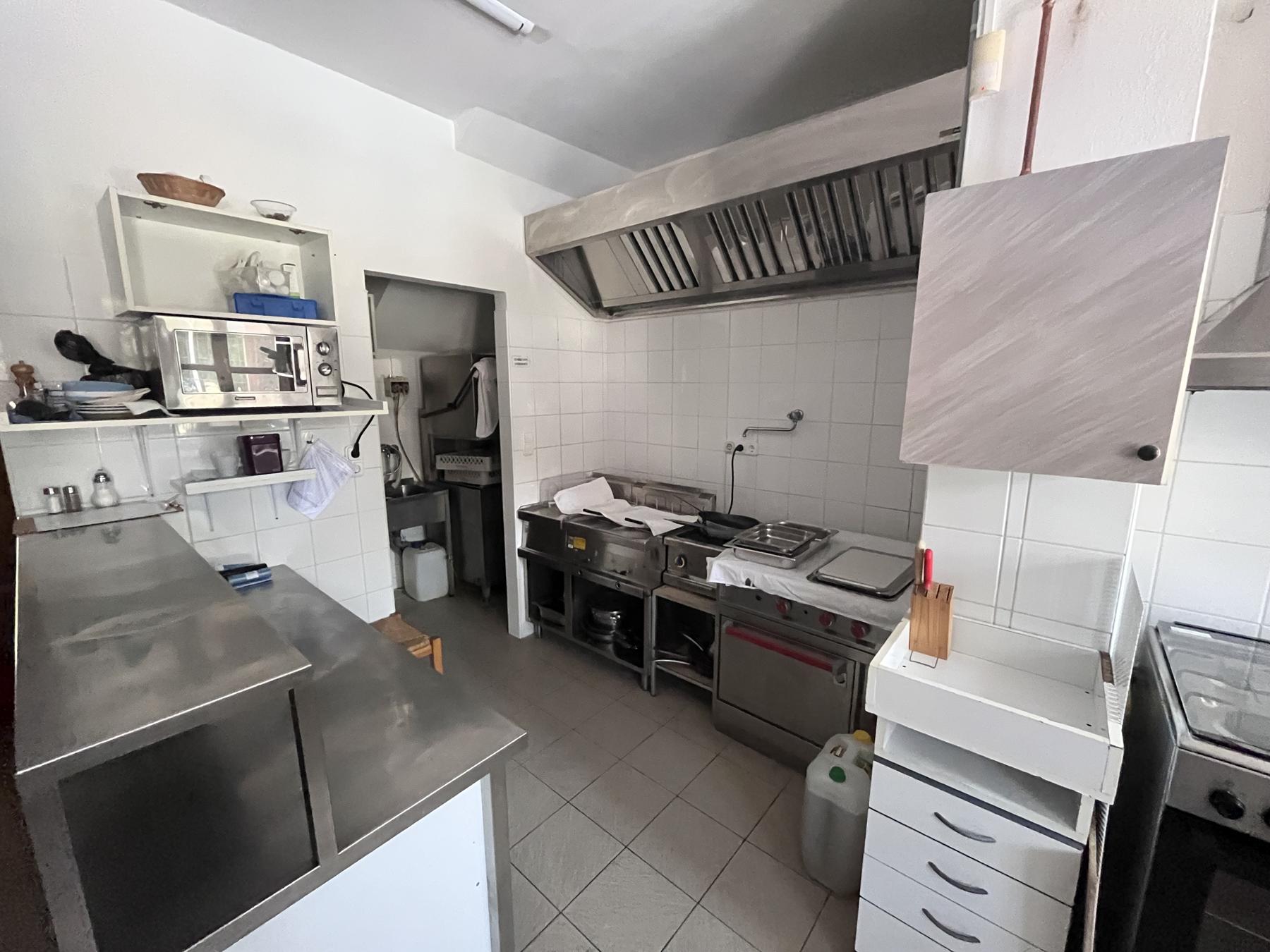 reise-werk-gruppenhaus-ungarn-keleti_balatonföldvàr (1).jpg